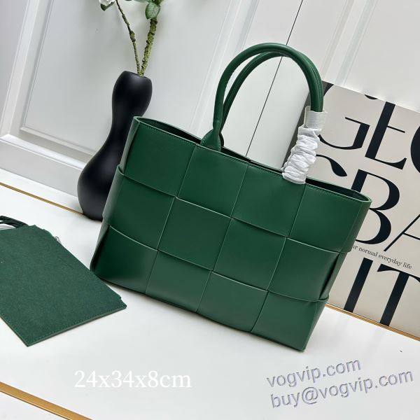 ブランドスーパーコピー 2025新作登場 ハンドバッグ ボッテガ ヴェネタ BOTTEGA VENETA 当店ランキング1位常連